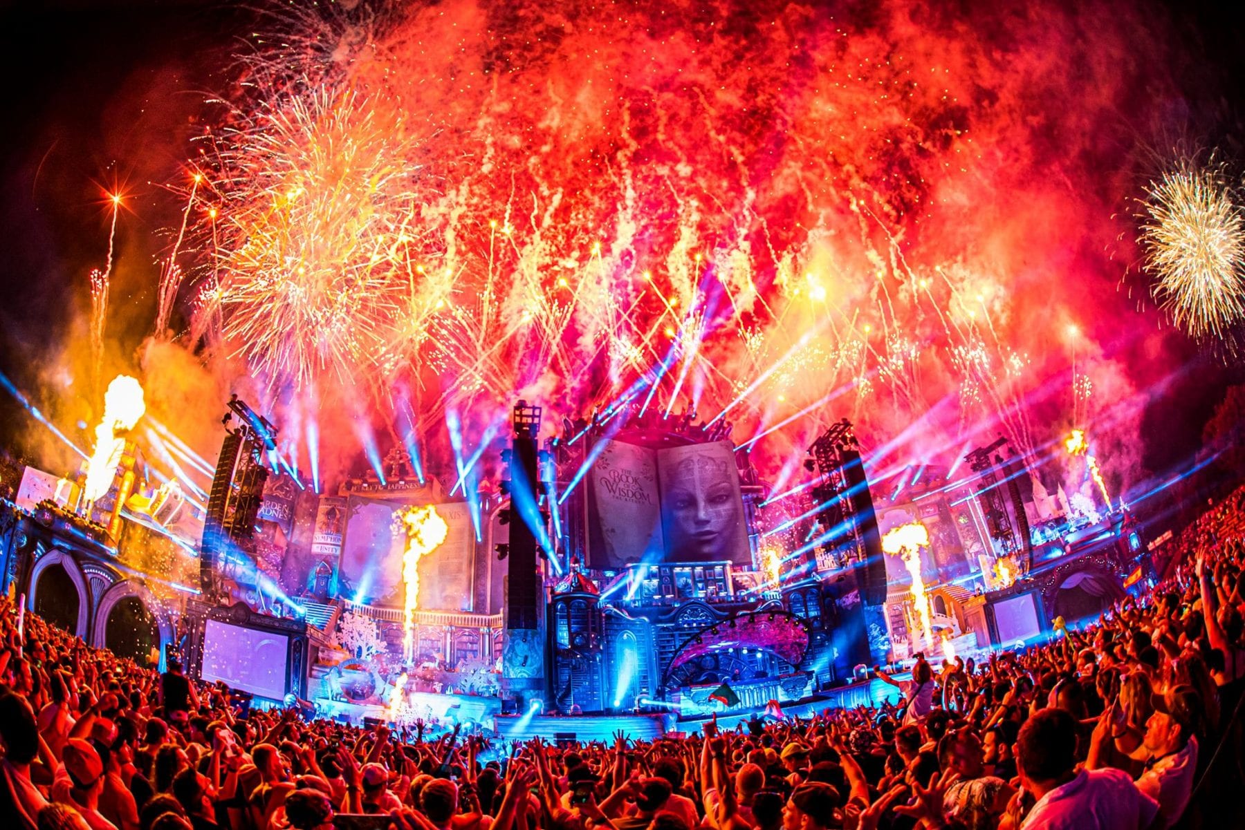Tomorrowland Begins Teasing Virtual NYE Festival | EDM Maniac