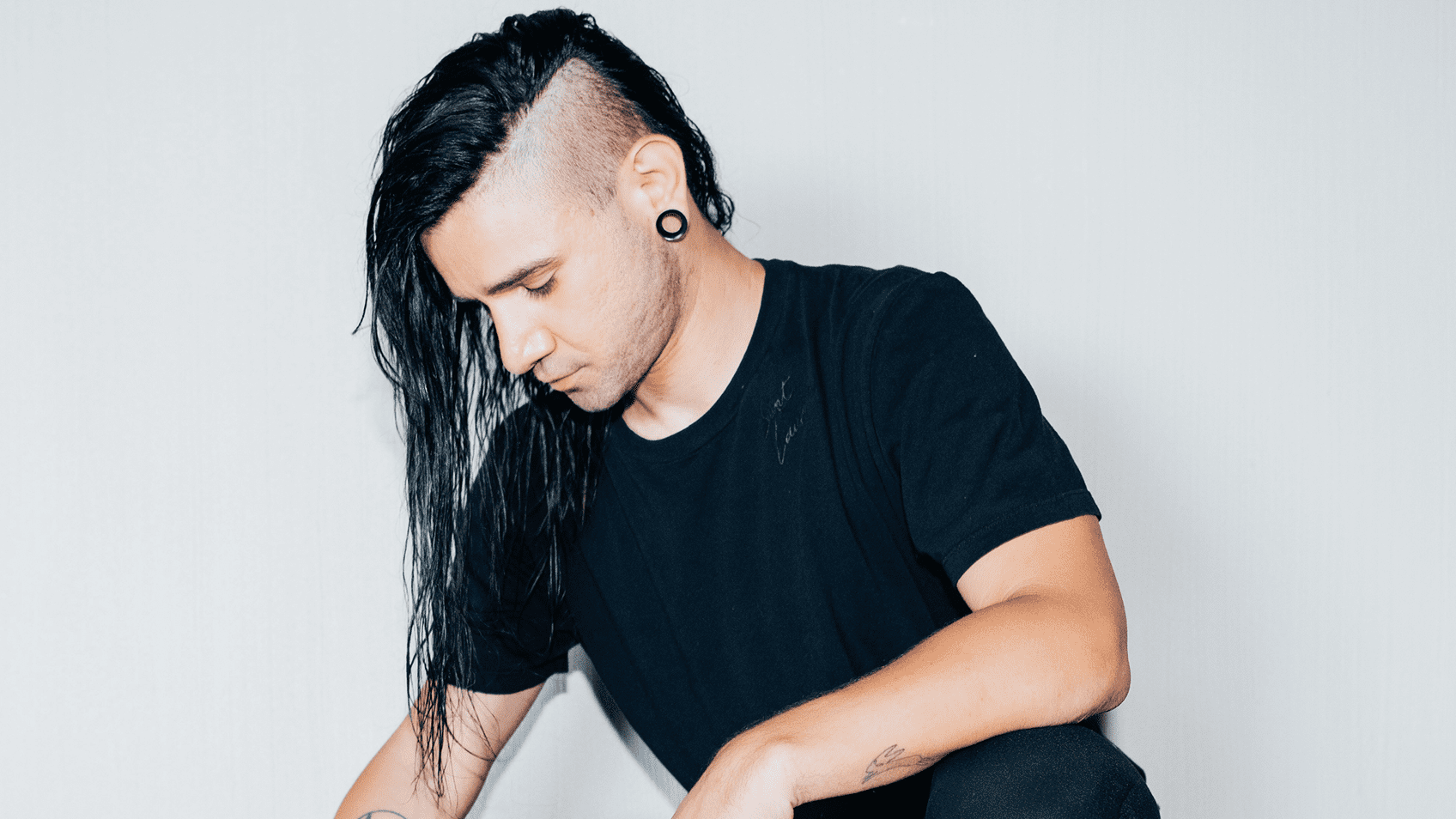 New Music? Skrillex And Chris Lake Pictured In The Studio Together - EDM  Maniac