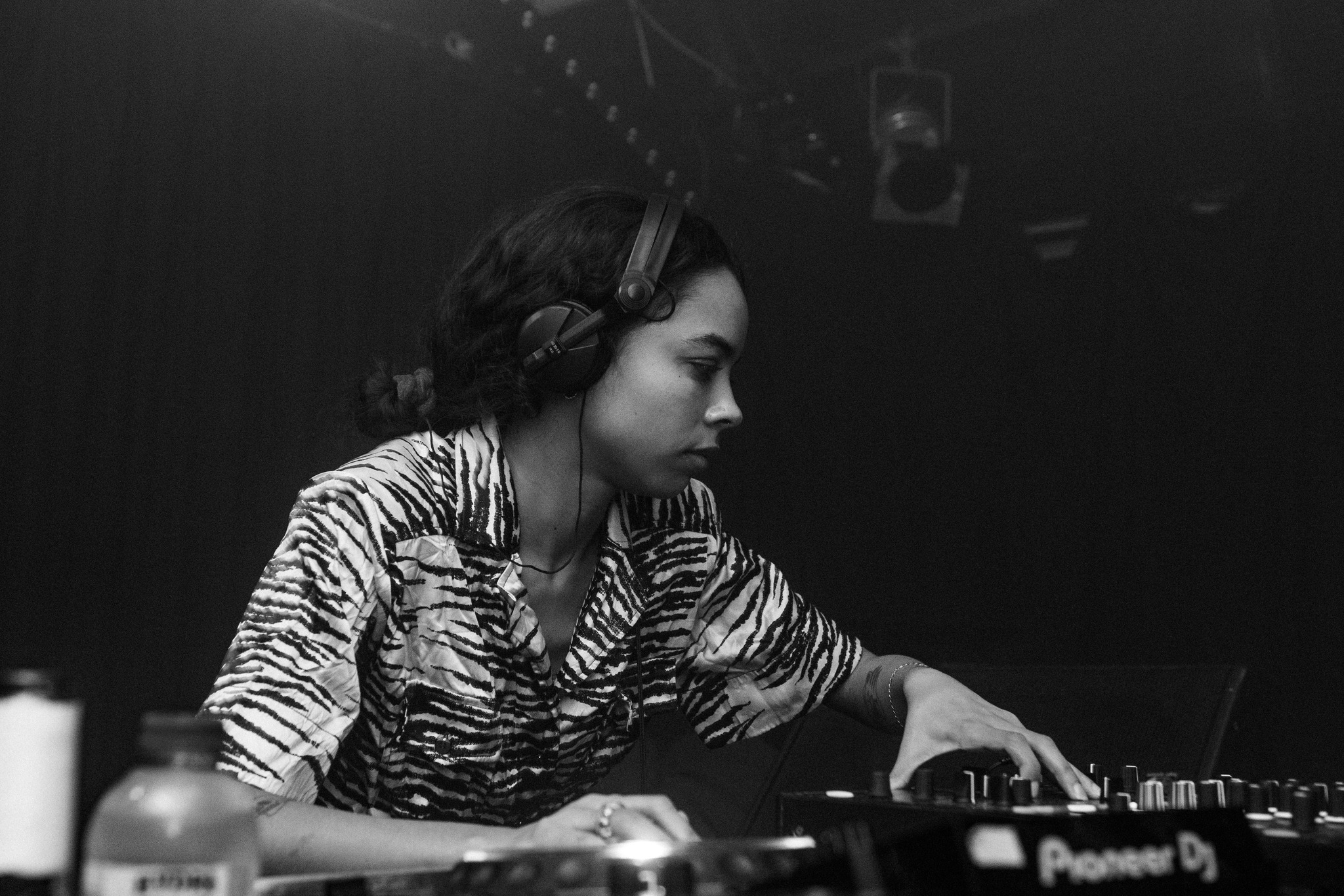 Aluna & TSHA Come Together For Groovy & Smooth Collaboration, “Killing Me”